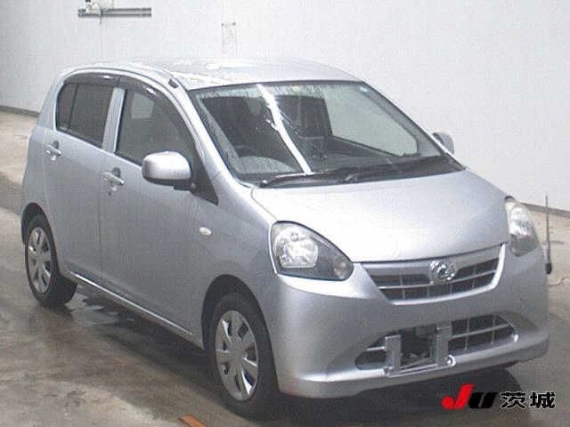 2262 Daihatsu Mira e s LA300S 2011 г. (JU Ibaraki)